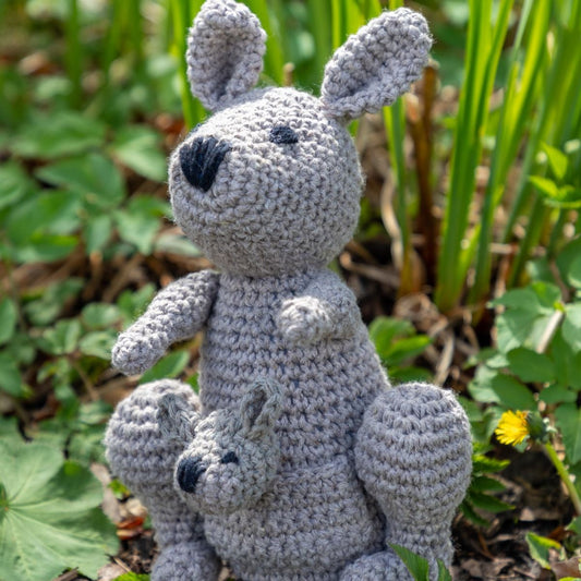 DIY Crochet Kit Kangaroo Kayleigh - Taupe PAK236-0