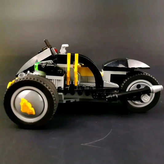 Creative Expert Three Wheel Cool Motorcycle