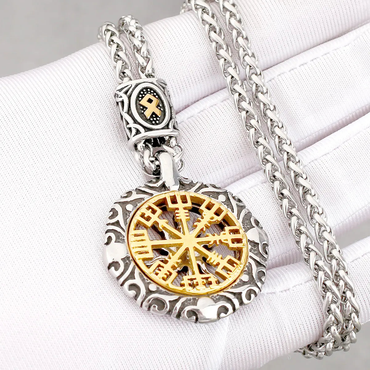 Creative Design Viking Rune Compass Necklace